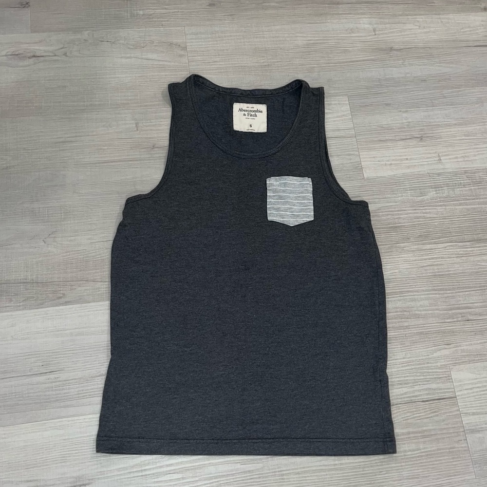 Abercrombie & Fitch Charcoal / Heather Gray Tank Top With Front Pocket Size (S)